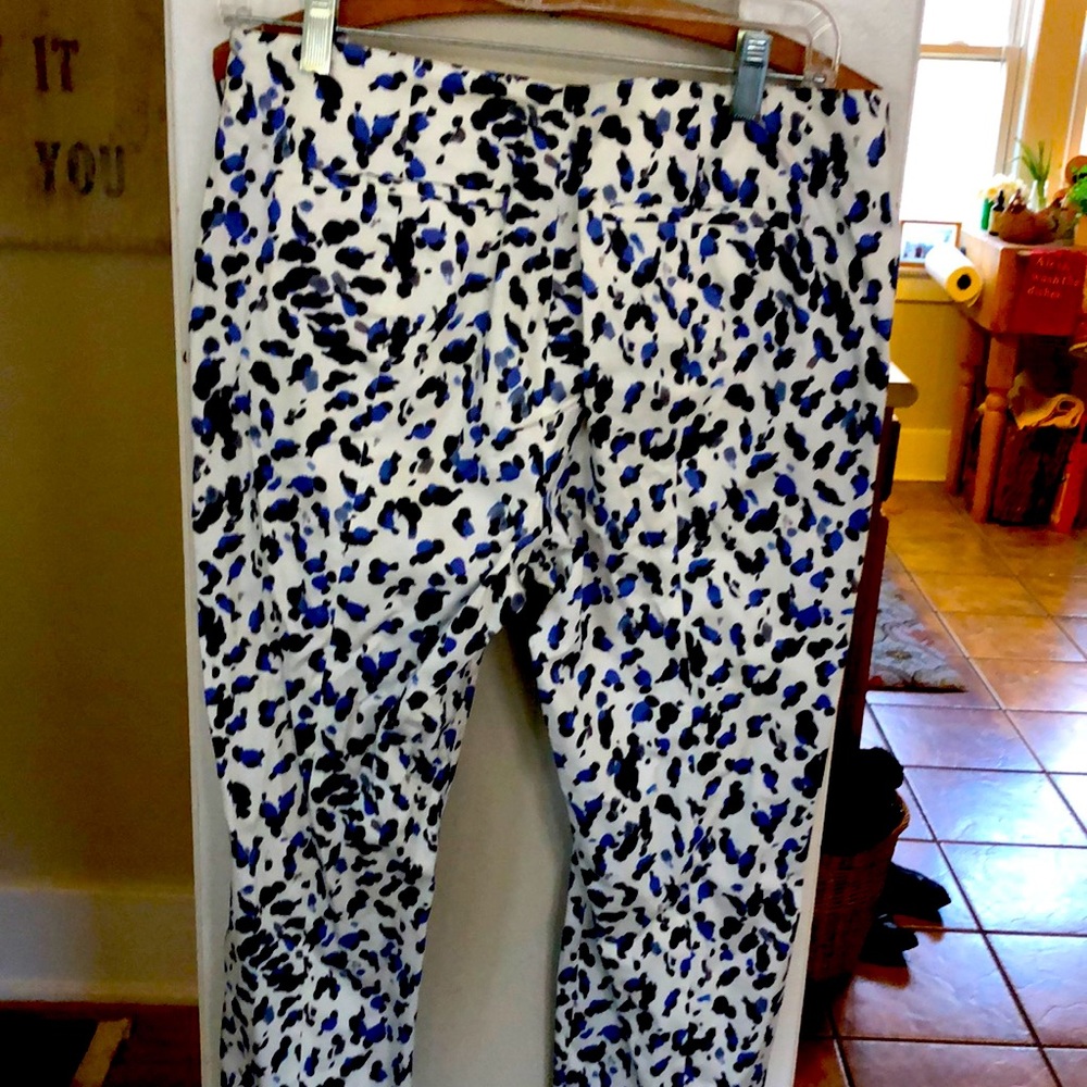 Women’s Armani sz 6 pants white with black, purple and gray spots
